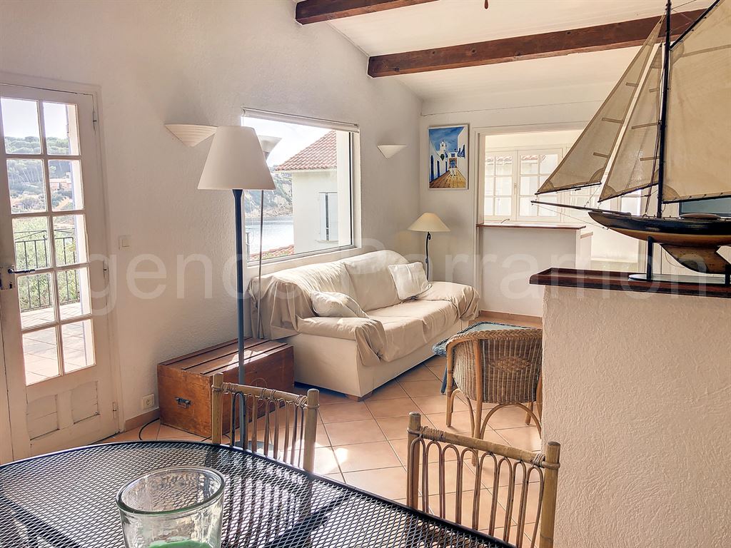 Maison-Villa - SANARY SUR MER